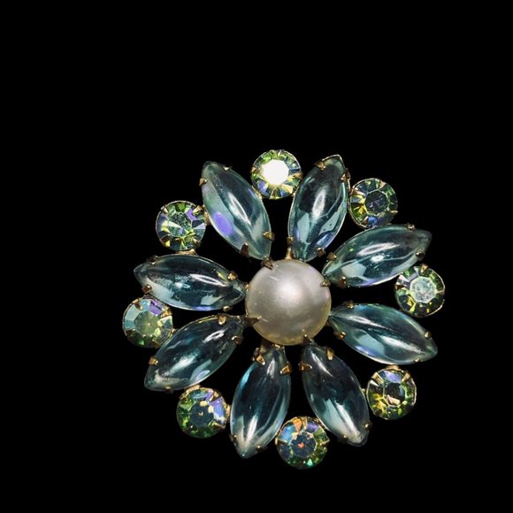 Gold Tone Faux Pearl, Lucite And AB Rhinestone Brooch & Clip On Earrings (5097) - Picture 2 of 10